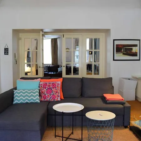 1 Bedroom In Centre Location
